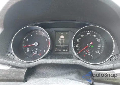 2018 Volkswagen Passat 2.0T Se из США, поврежденный, VIN 1VWBA7A35JC042460